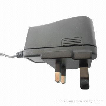 13.5W UK power adapter, vertical plug type with BS, GS, TUV safety approvals